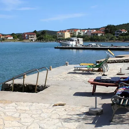 شقة By The Sea - 8219