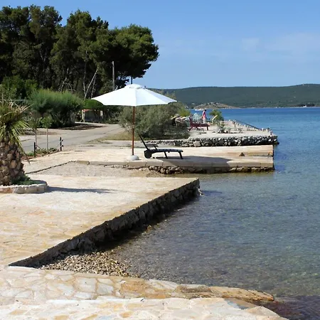 By The Sea - 8219 Appartement Pašman