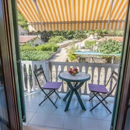 By The Sea - 8219 * Пашман