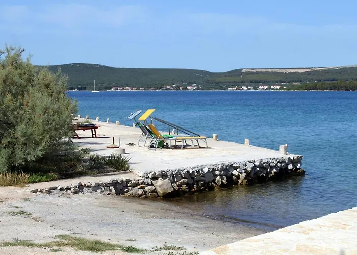 By The Sea - 8219 Pasman